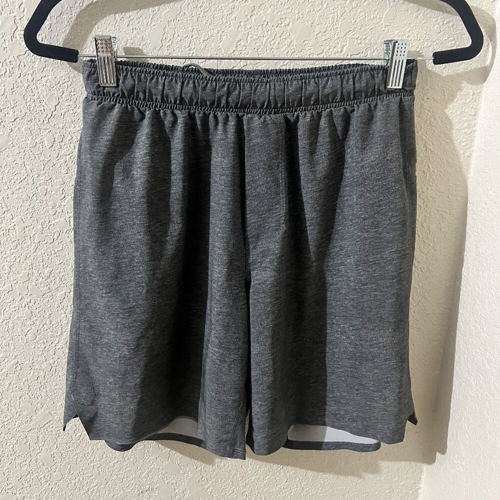 Lululemon Athletica T.H.E. Short 7" Liner Shorts Gray Small EUC Summer Workout